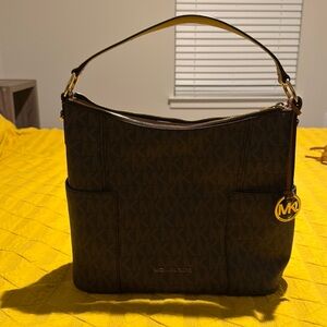 Michael Kors Anita Shoulder Bag (no extra shoulder strap) Brown Leather MUST GO!